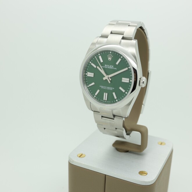 Rolex Oyster Perpetual 124300 Green 2025 new