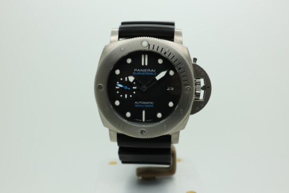 Panerai Submersible PAM01305 2019 - Image 3