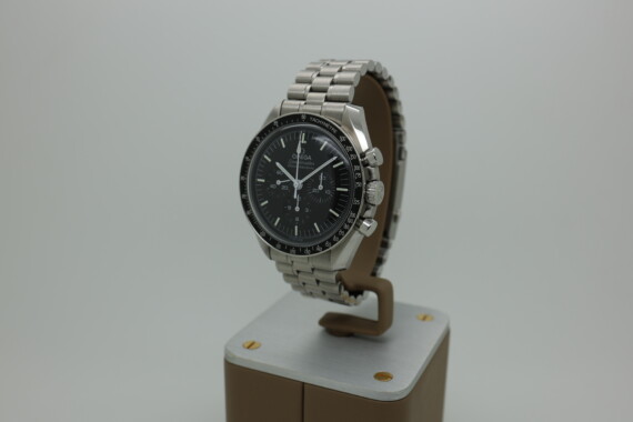 Omega Speedmaster Moonwatch 2024 310.30.42.50.01.001 as new