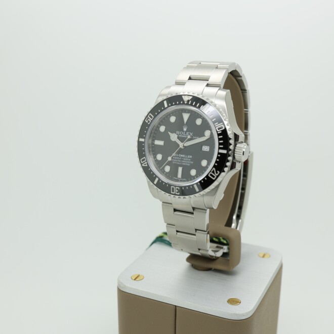 Rolex Seadweller 4000 116600 2017 new in seals!!