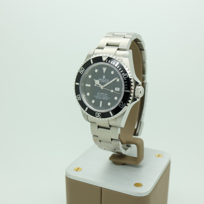 Rolex Seadweller 16600 in seals from Mondani book 2008