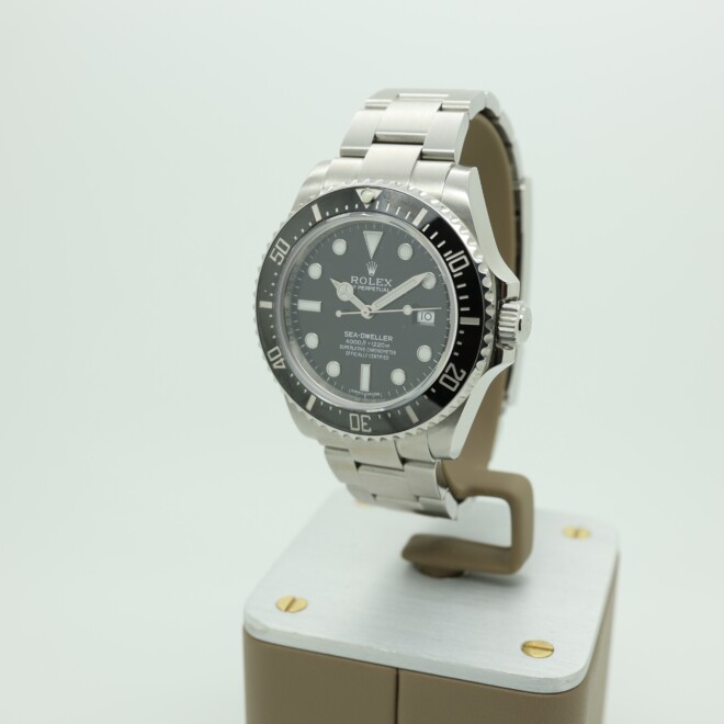Rolex Seadweller 116600 2015 fullset 3 years made