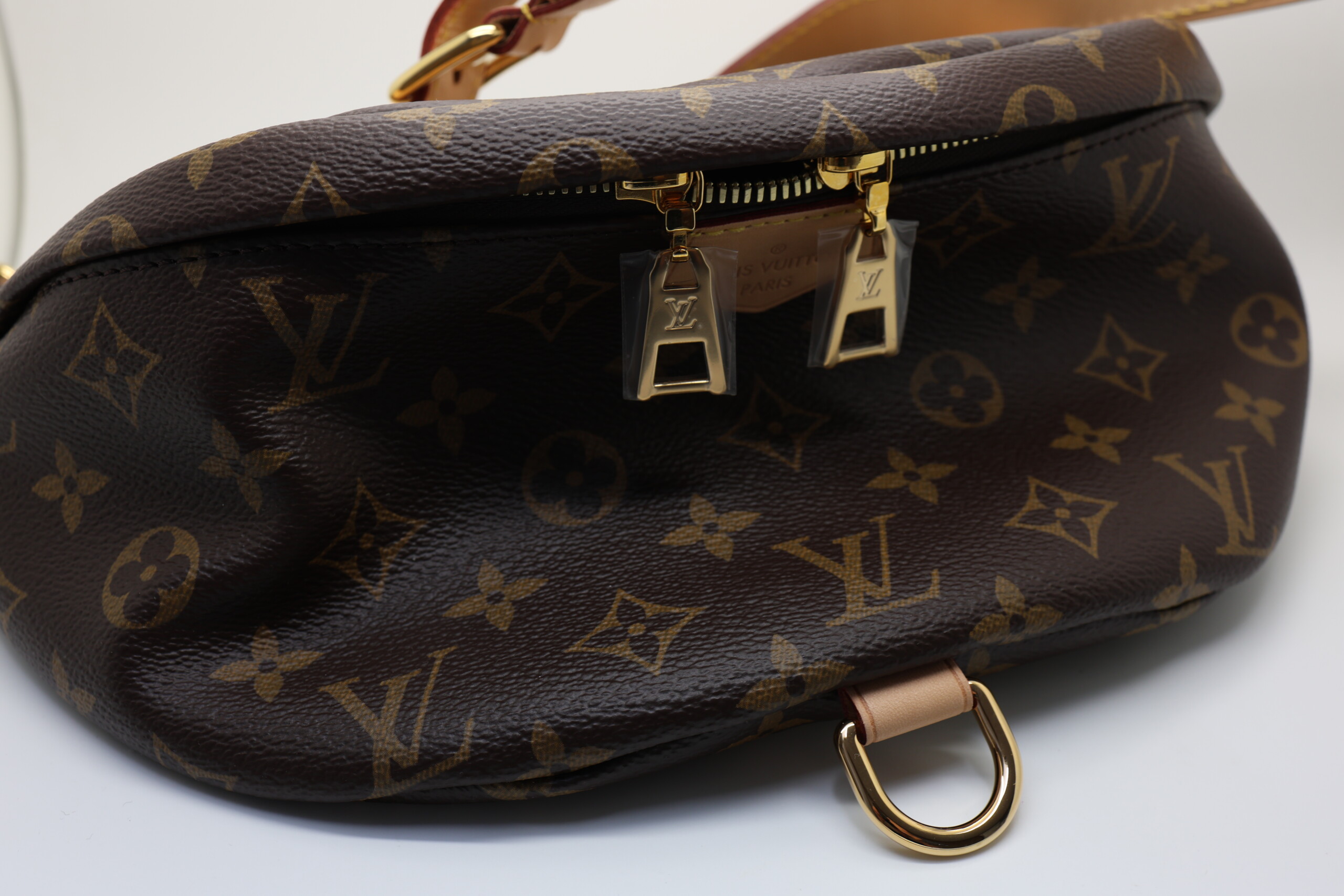 Louis Vuitton Bum Bag 2018 brand new NOS full set